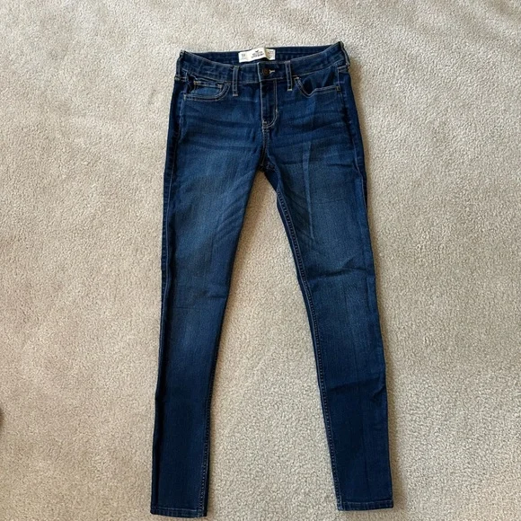 Hollister Super Skinny Jeans - Picture 4 of 6